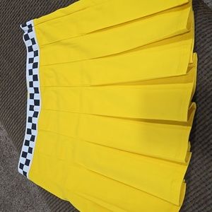 Womens Pleated Van Skirt